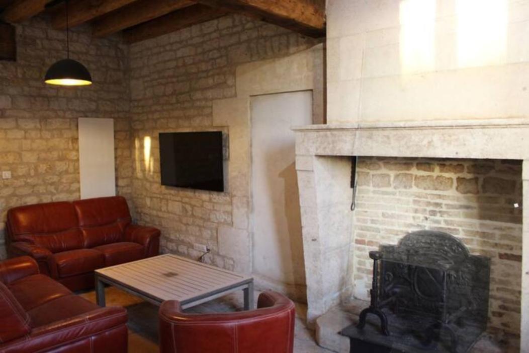 Chateau Des Loups - Les Cedres Bleus Echire Exteriör bild