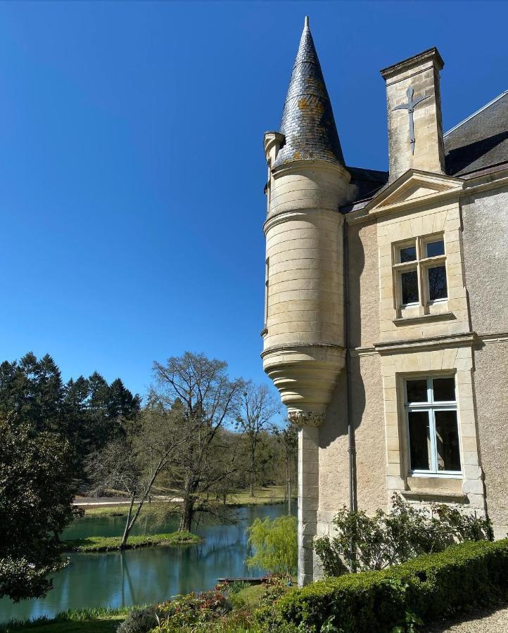 Chateau Des Loups - Les Cedres Bleus Echire Exteriör bild