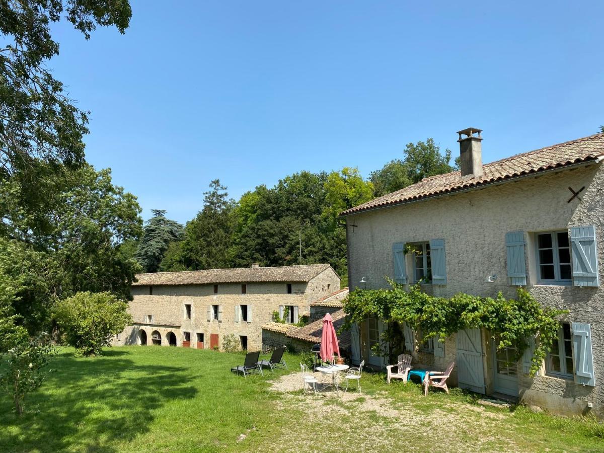 Chateau Des Loups - Les Cedres Bleus Echire Exteriör bild